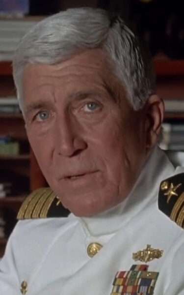 Capitaine Adams
