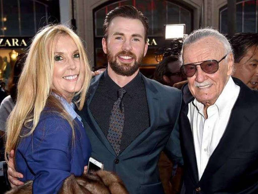 Stan Lee, Chris Evans et Joan Celia Lee